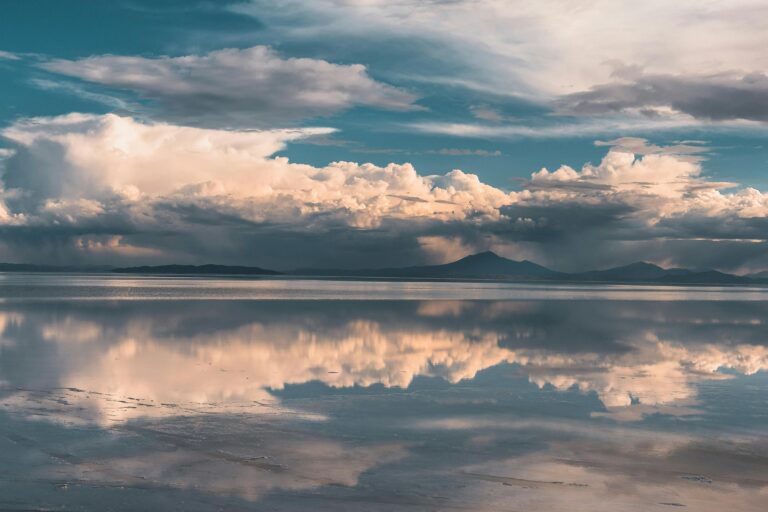 Why Earth Is Flat pexels willianjusten 30929499